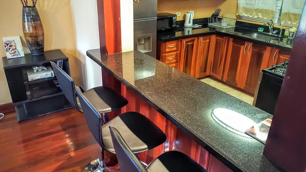 Apartment Ferienwohnung The Heart Of Kingston